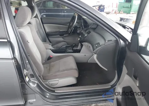 2010 Honda Accord 2.4 Lx из США, поврежденный, VIN 1HGCP2F38AA020838